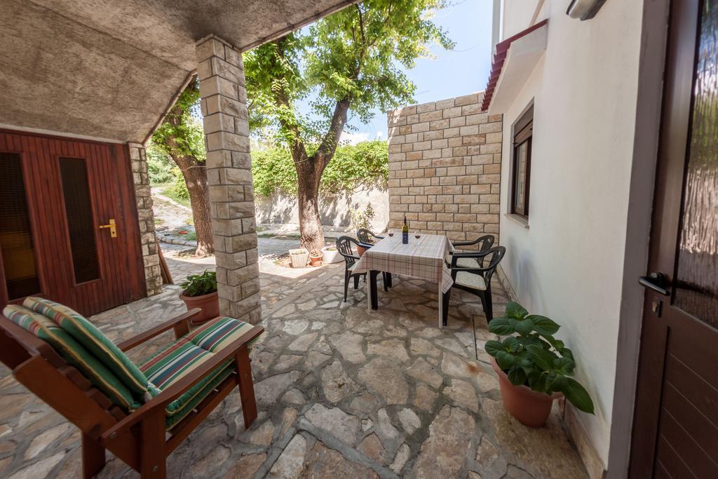 Apartments Nenad & Marija Pag Town Exterior foto